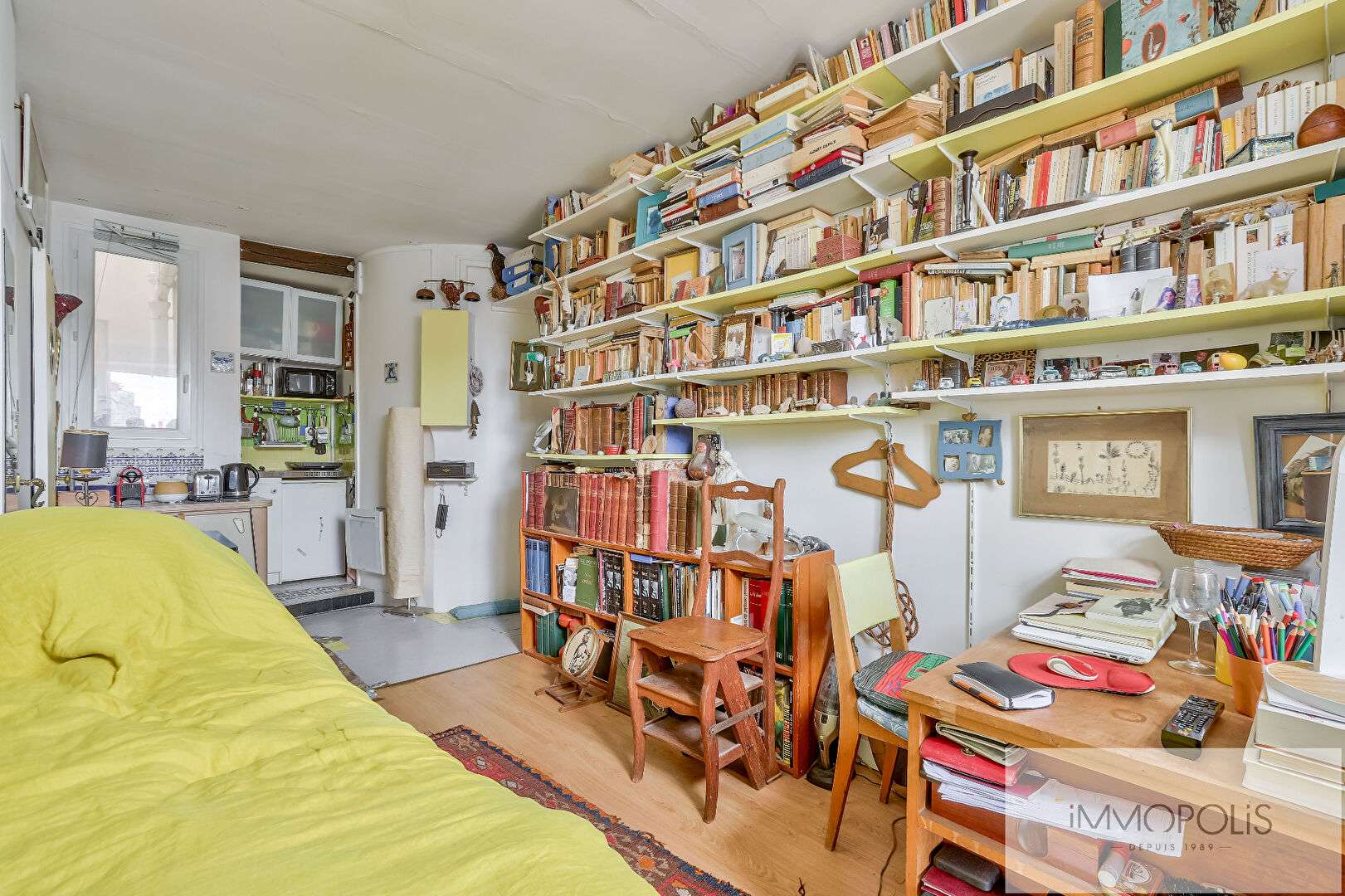 Viager occupé : Studio plein sud avec vue sur les toits de Paris, Rue Berthe, Montmartre 8