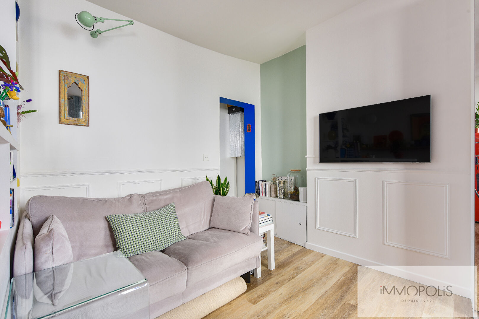 Montmartre, studio lumineux et optimisé, à deux pas des Abbesses et du Bateau-Lavoir, entièrement rénové avec soin. 13
