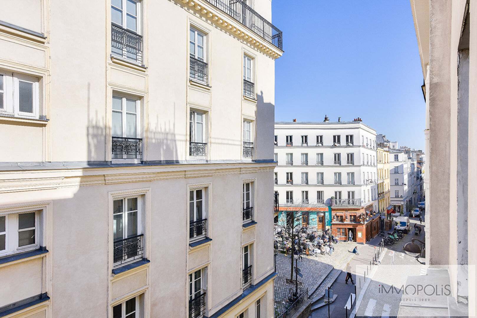 Montmartre, studio lumineux et optimisé, à deux pas des Abbesses et du Bateau-Lavoir, entièrement rénové avec soin. 4