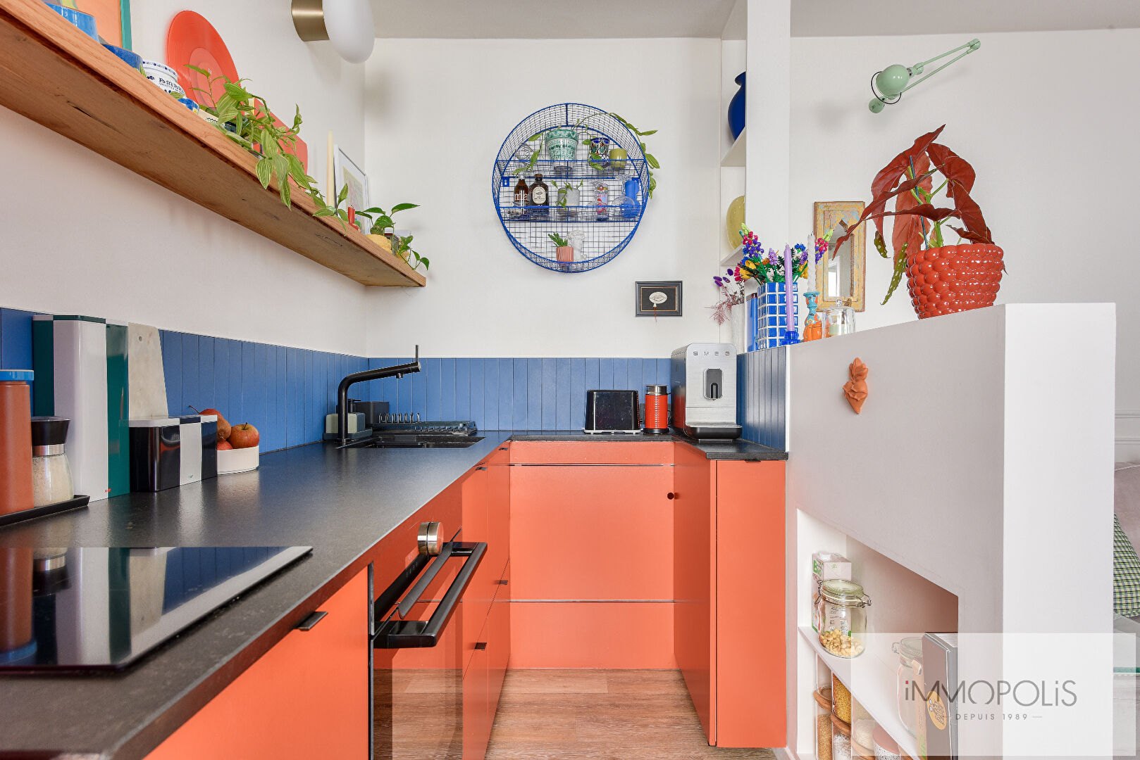 Montmartre, studio lumineux et optimisé, à deux pas des Abbesses et du Bateau-Lavoir, entièrement rénové avec soin. 8