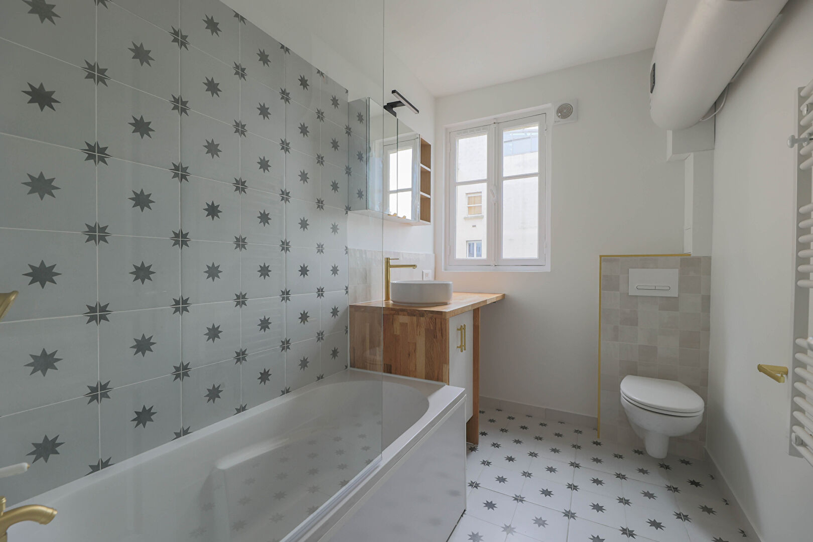 Montmartre, rue Durantin, beau 3 pièces entièrement rénové avec gout, à visiter rapidement ! 13
