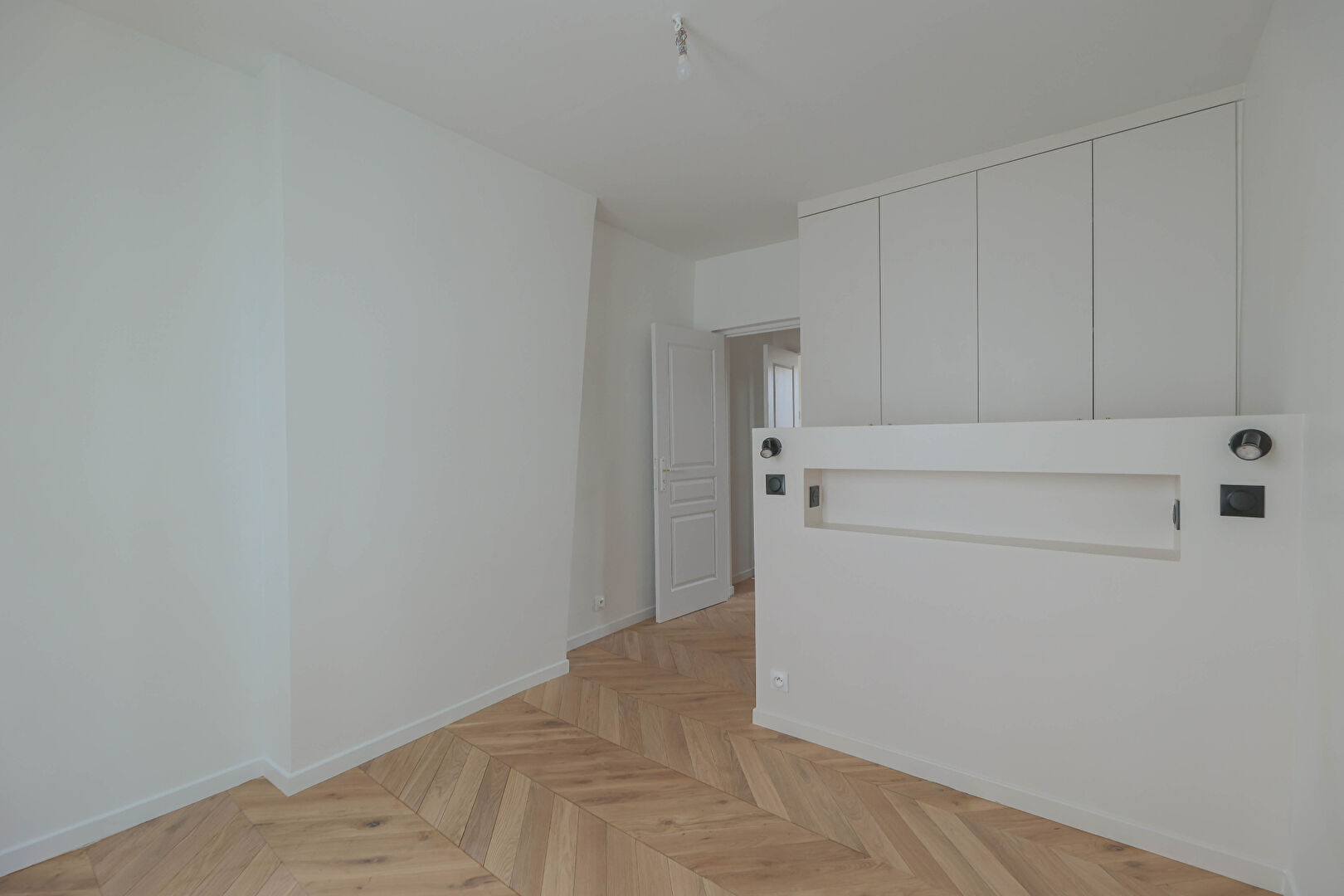 Montmartre, rue Durantin, beau 3 pièces entièrement rénové avec gout, à visiter rapidement ! 8