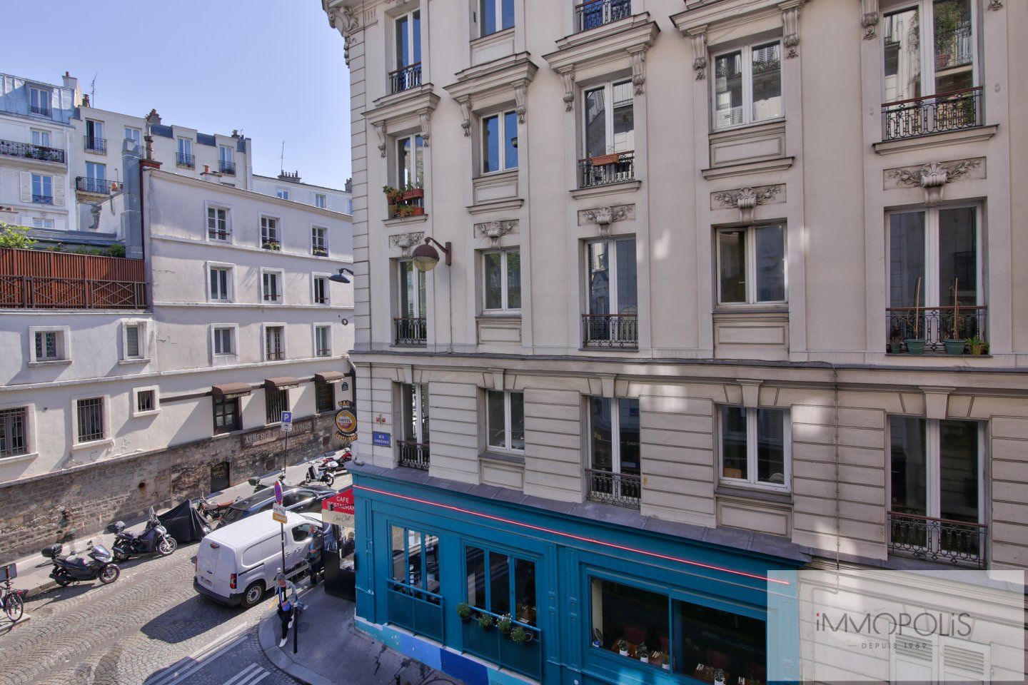 2 pièces en plein coeur des Abbesses. 4