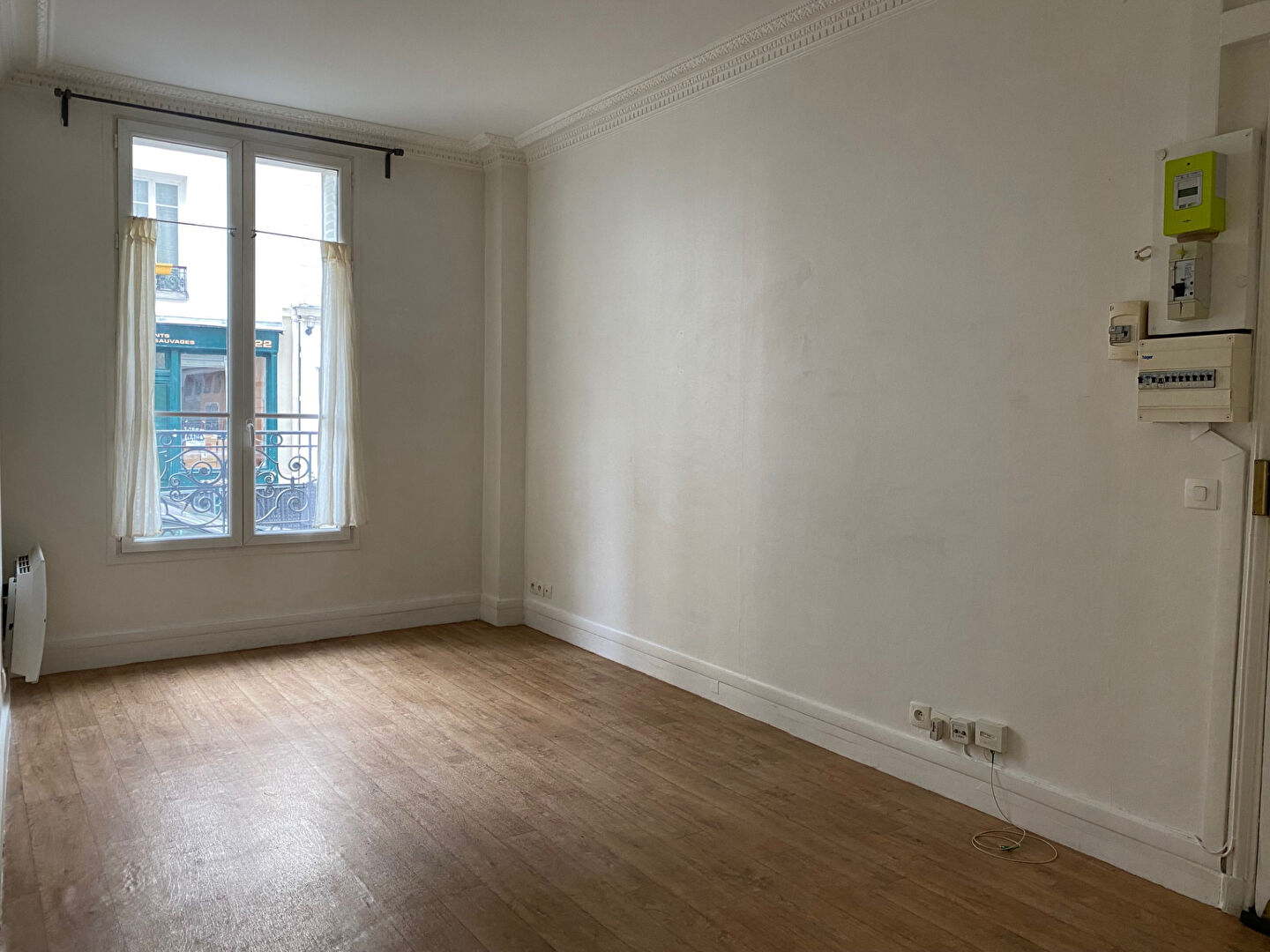 STUDIO  LAMARCK CAULAINCOURT ! 1