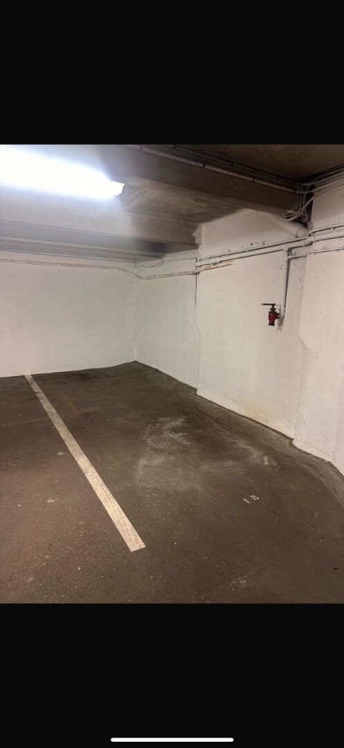 Parking / box Vincennes 1