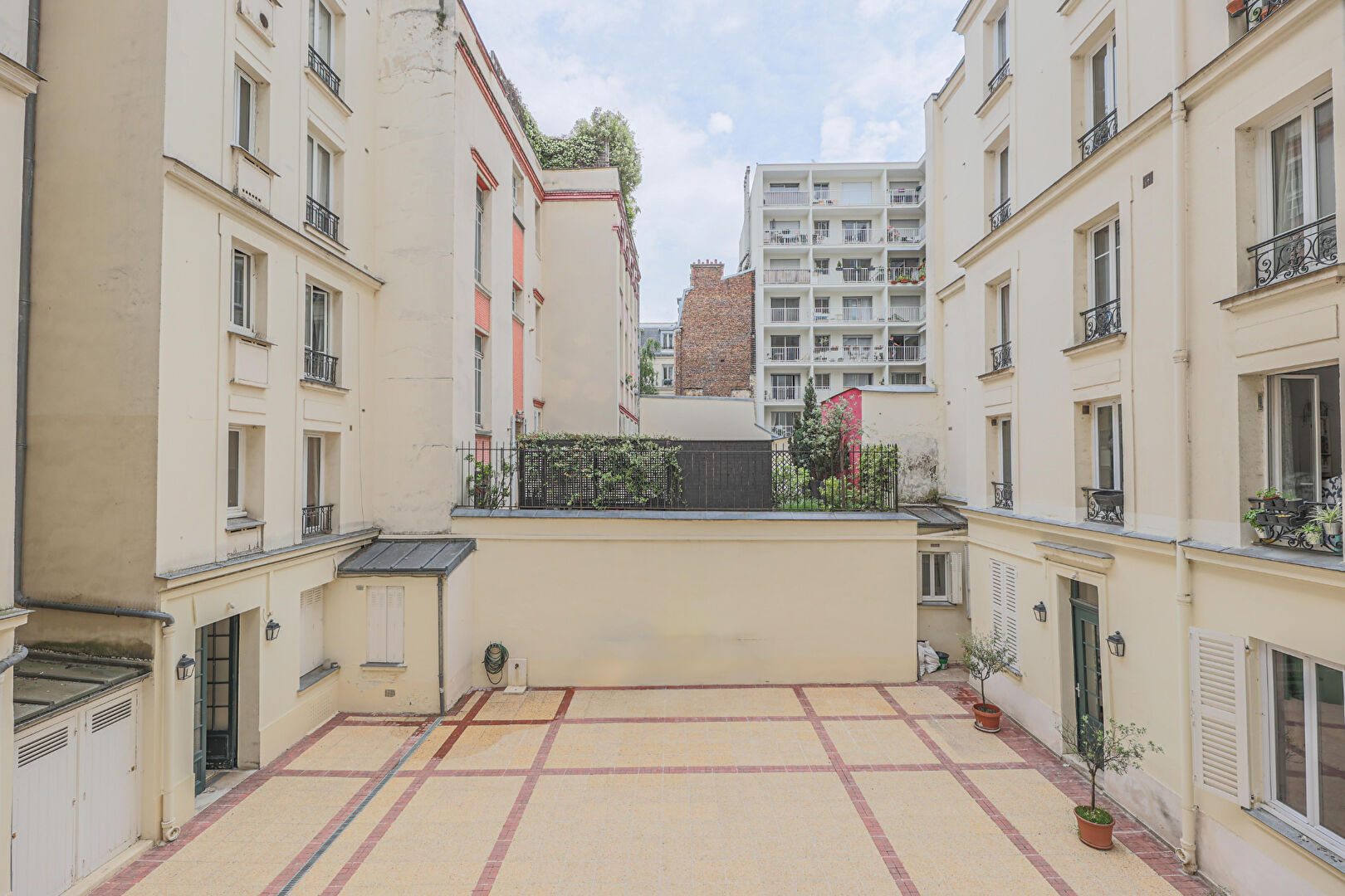 APPARTEMENT 2 PIÈCES CAULAINCOURT 8