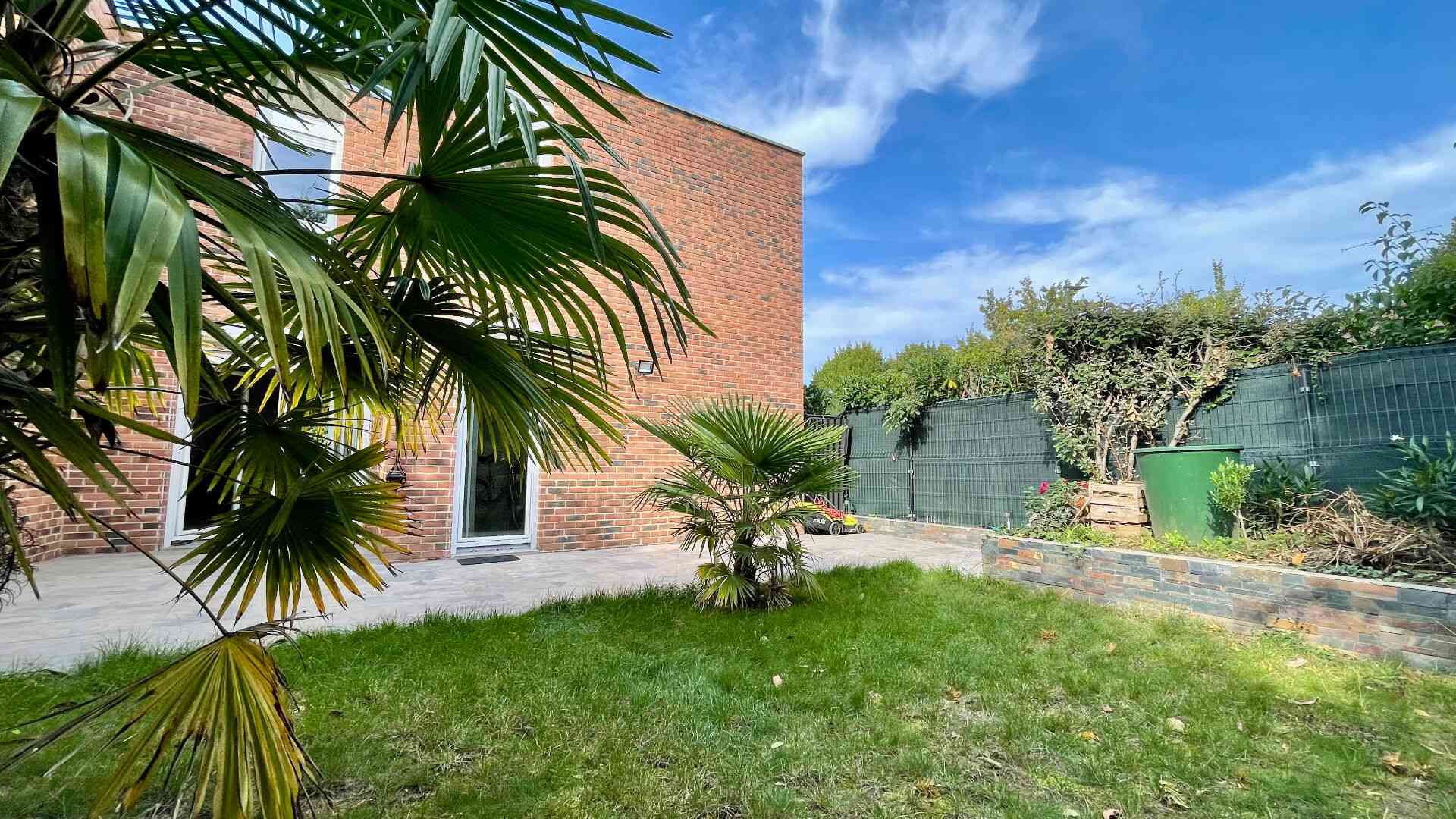 Maison familiale 5 pièces avec jardin et box à Bouffémont (95) 1