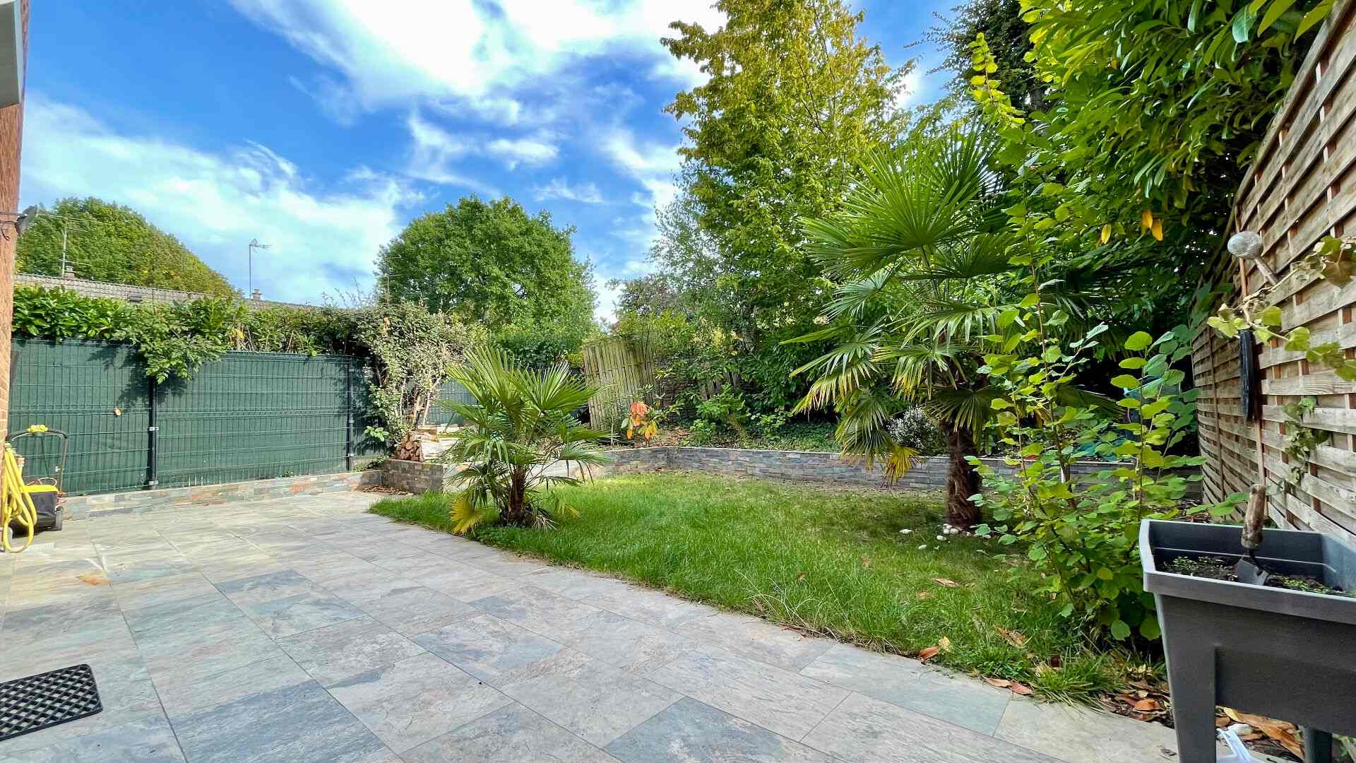 Maison familiale 5 pièces avec jardin et box à Bouffémont (95) 2