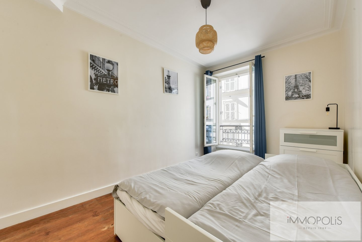 3 pièces 2 chambres en plein coeur des Abbesses. Rue Chappe. 9
