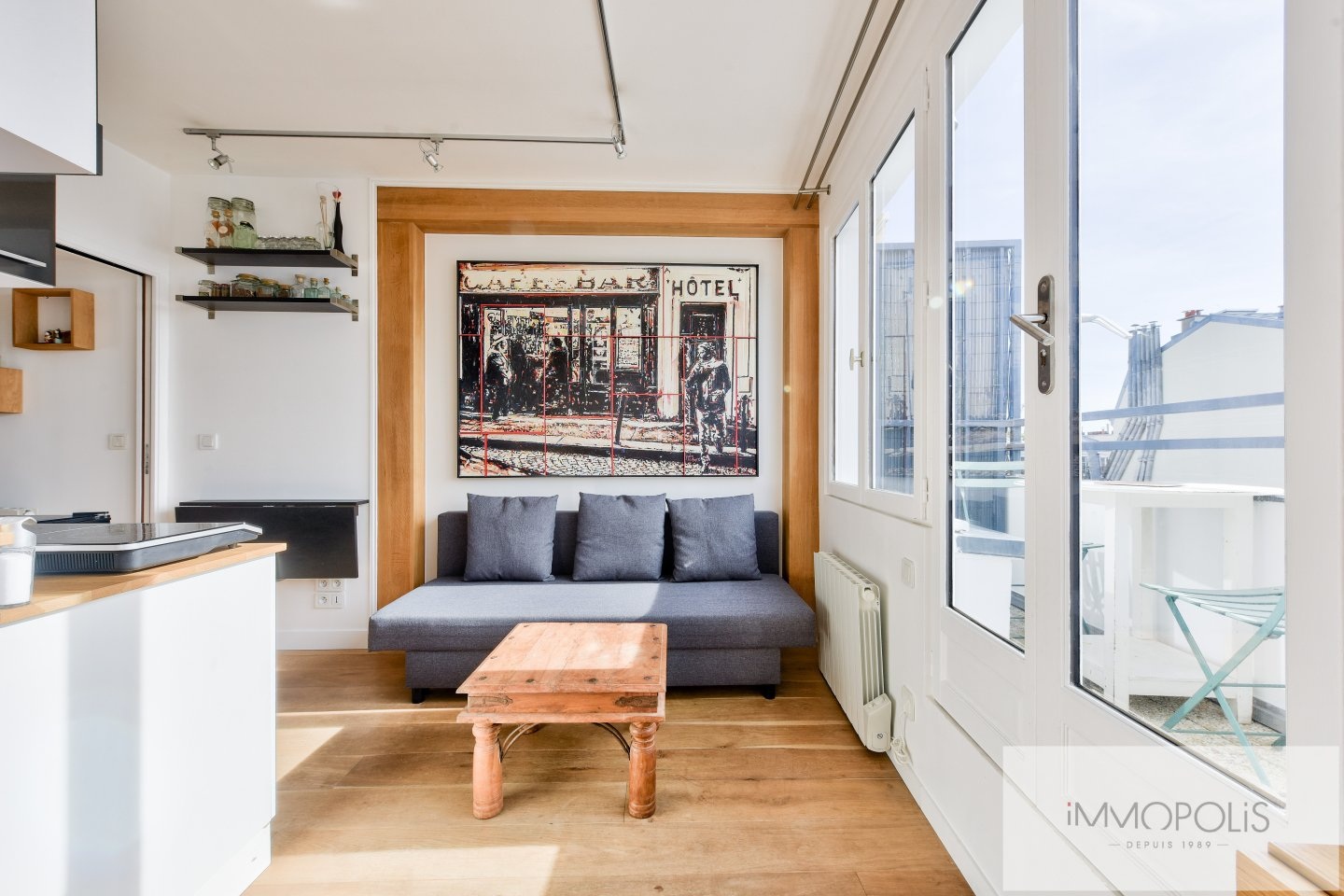 Cité Germain Pilon – Vue dégagée sur tout Paris et la Tour Eiffel – Balcon. 7 Cité Germain Pilon – Vue dégagée sur tout Paris et la Tour Eiffel – Balcon. 7