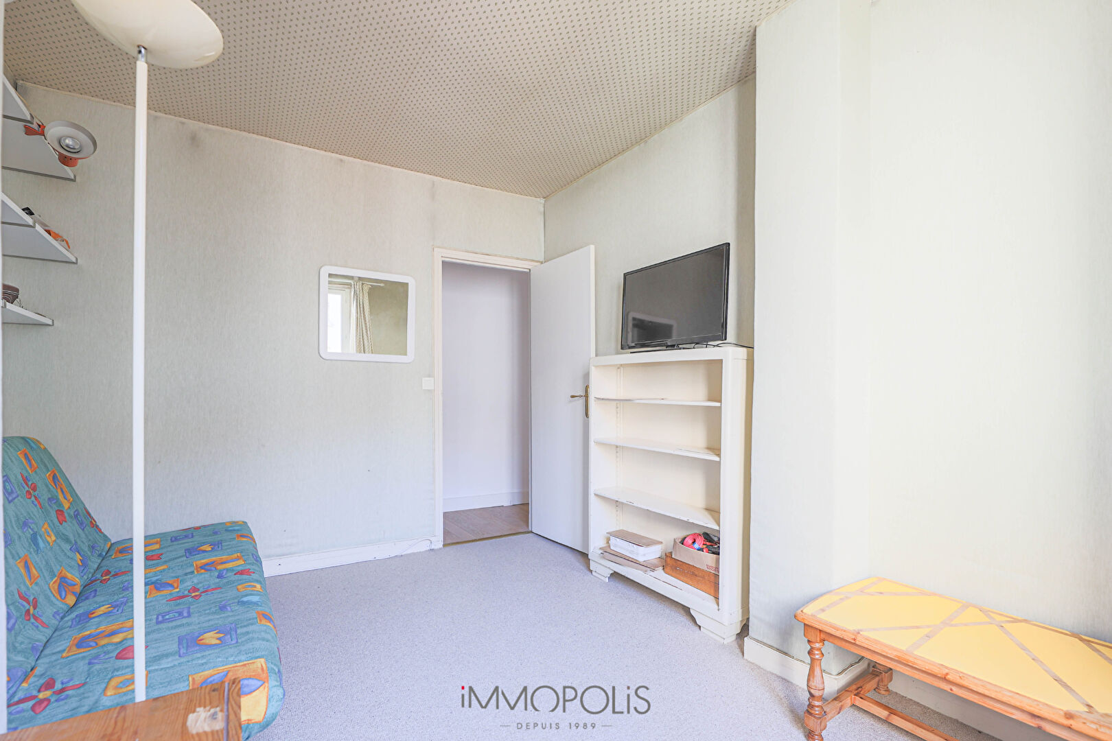 Petit trois pièces de 39 m² Lamarck – Caulaincourt 8 Petit trois pièces de 39 m² Lamarck – Caulaincourt 8