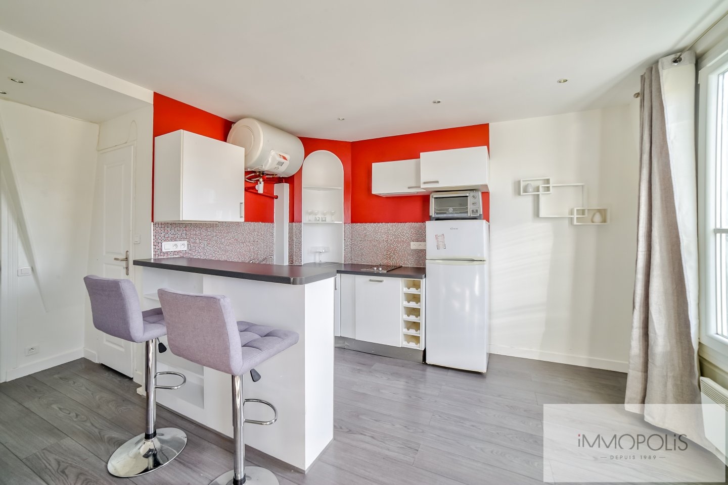 Studio plein de charme au dernier étage ? Paris 18e, Rue du Poteau 6