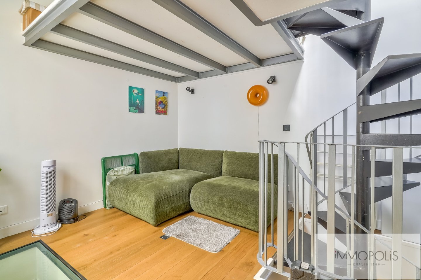 Au coeur des Abbesses véritable petite maison  ! 1