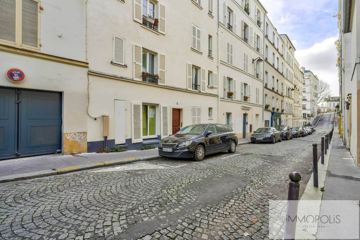 Au coeur des Abbesses véritable petite maison  ! 15