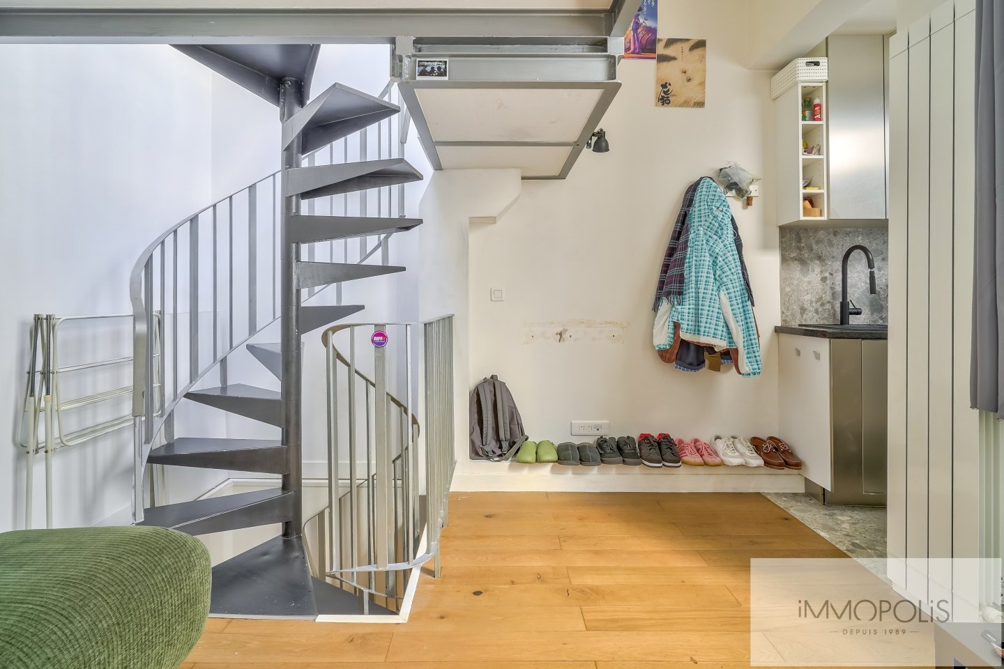 Au coeur des Abbesses véritable petite maison  ! 8