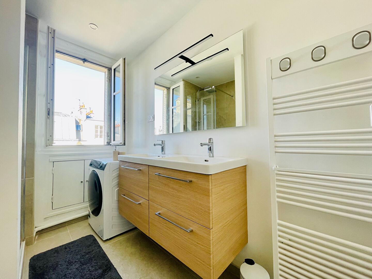 Montmartre – Villa Dancourt Triple view Sacré-Coeur – 7th floor with elevator – Secure residence 15 Montmartre – Villa Dancourt Triple view Sacré-Coeur – 7th floor with elevator – Secure residence 15