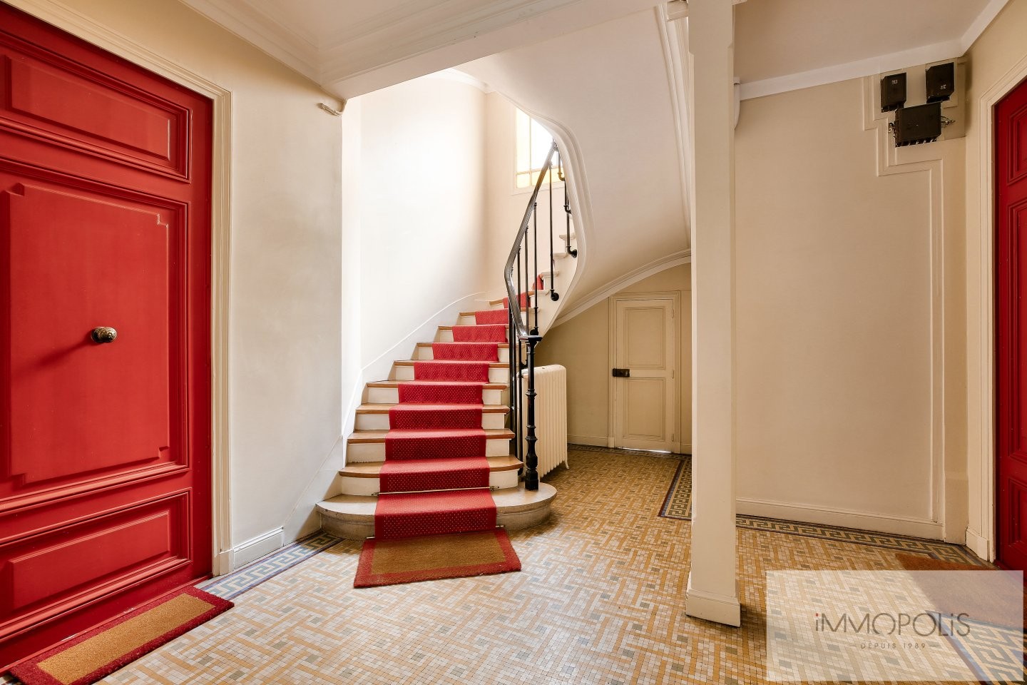 Avenue Junot Montmartre – Paris XVIII. 11 Avenue Junot Montmartre – Paris XVIII. 11