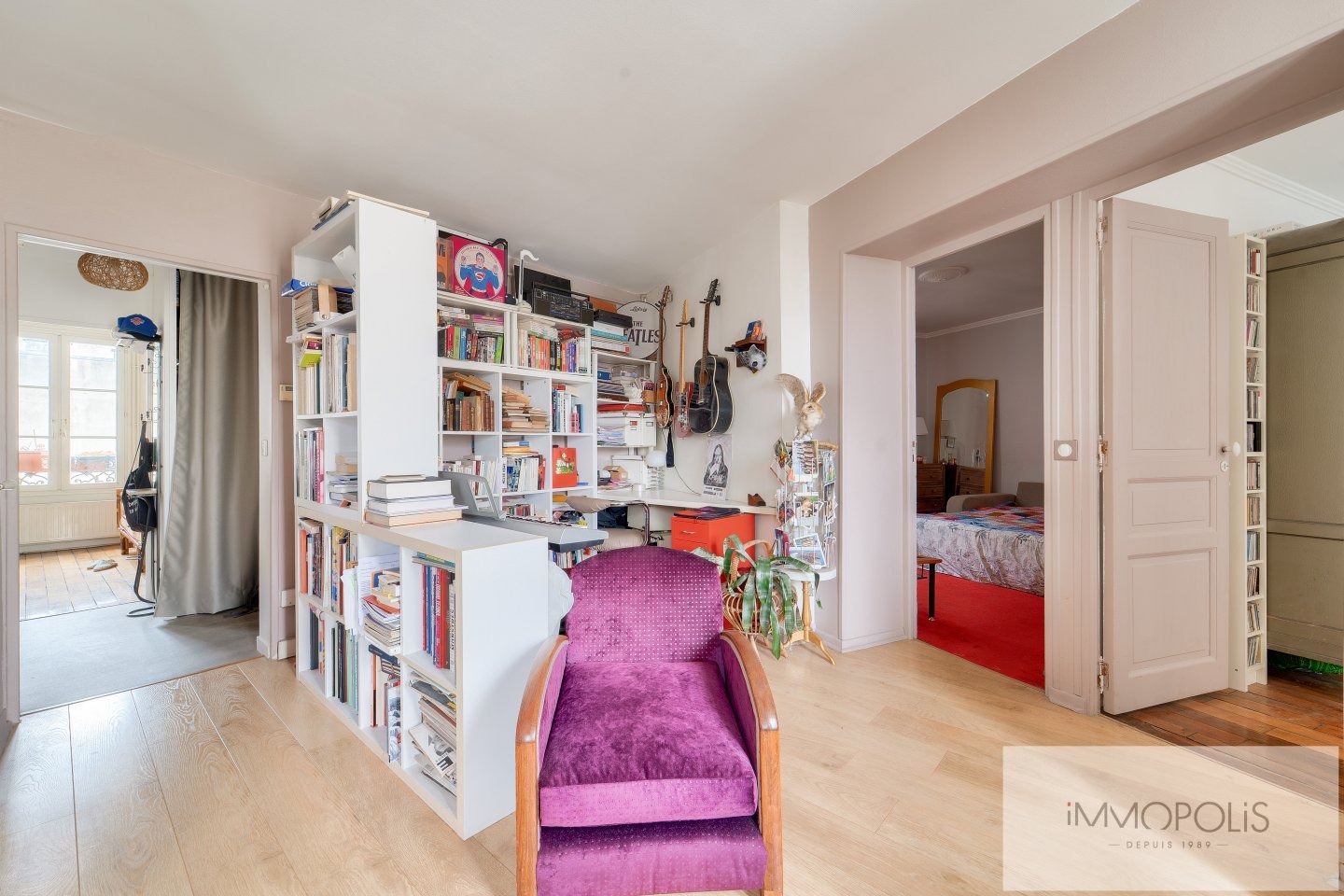 Bright 4 room open view Sacré-Coeur 12 Bright 4 room open view Sacré-Coeur 12