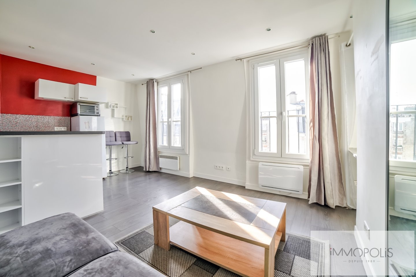 Studio plein de charme au dernier étage ? Paris 18e, Rue du Poteau 1