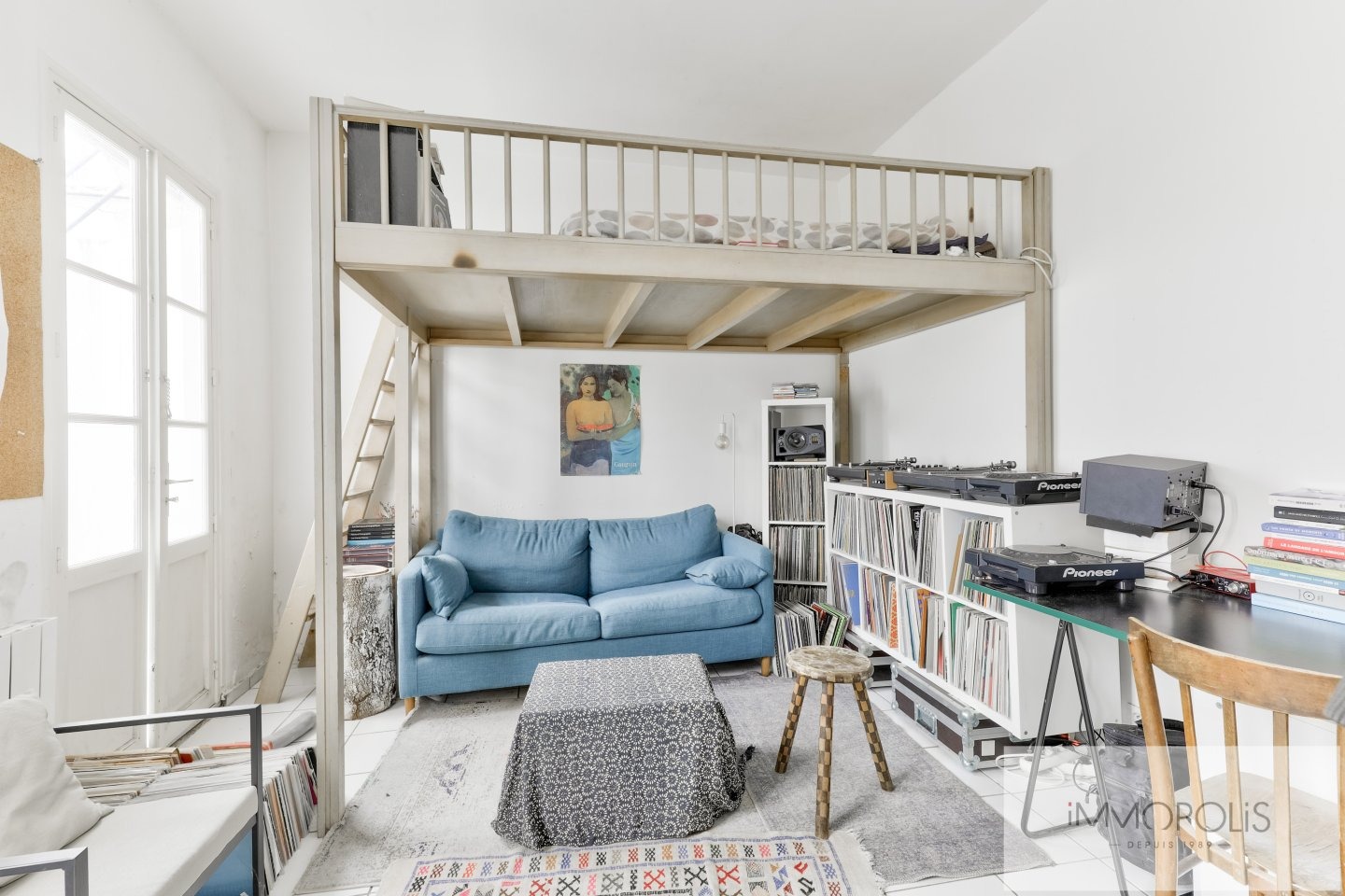 Immeuble sur cour de 60 m2 aux Abbesses 7