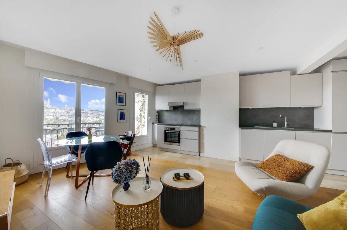 Magnifique appartement de 3 pièces avec vue Sacré-Coeur 2