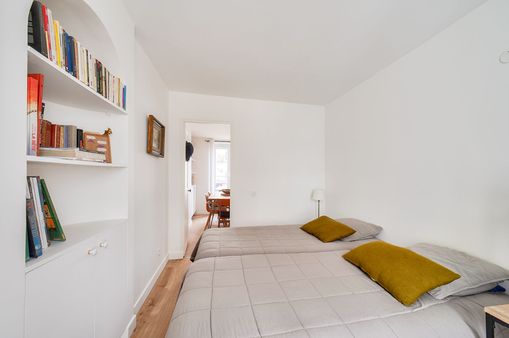 Abbesses – Place Emile Goudeau : 3 pièces rénové avec vue dégagée 10