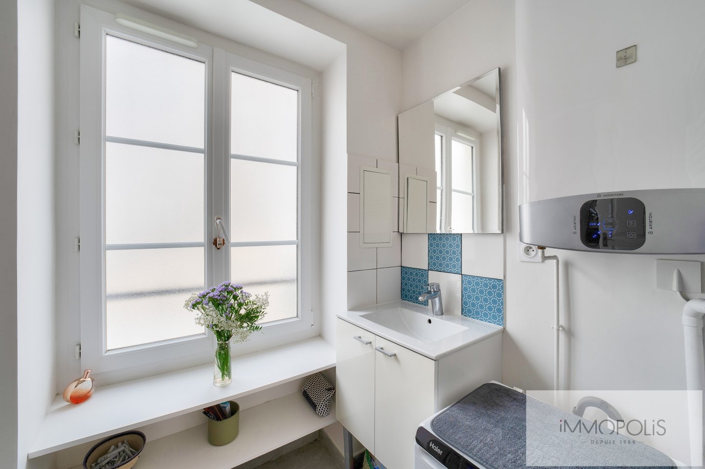 Abbesses – Place Emile Goudeau : 3 pièces rénové avec vue dégagée 11