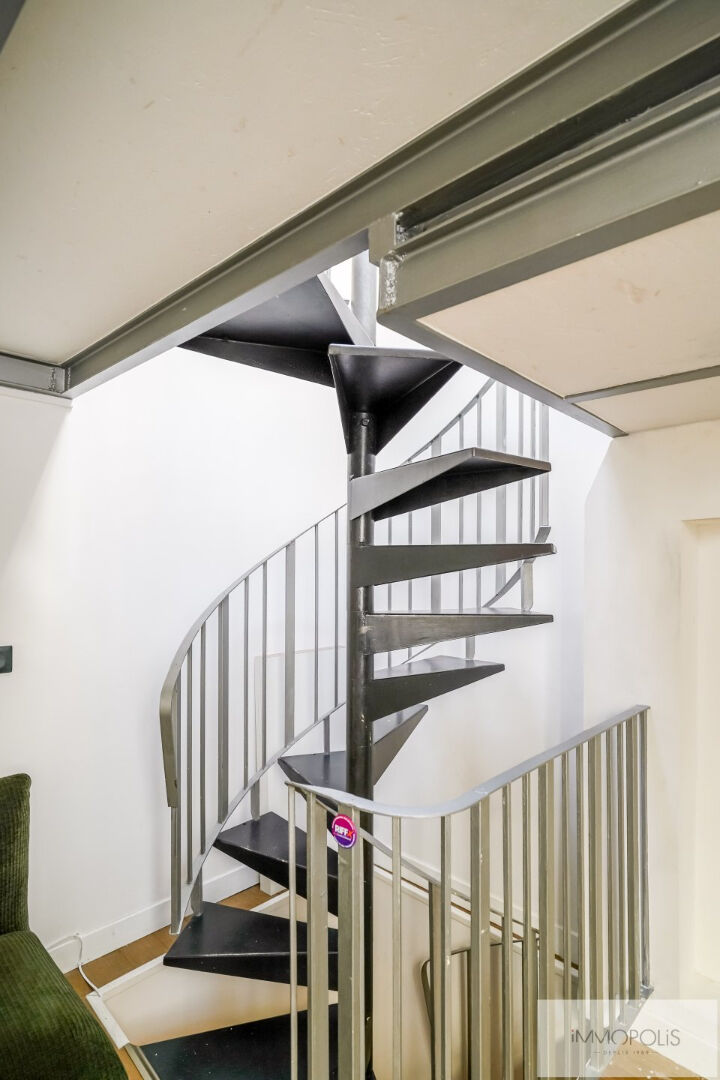 Au coeur des Abbesses véritable petite maison  ! 11