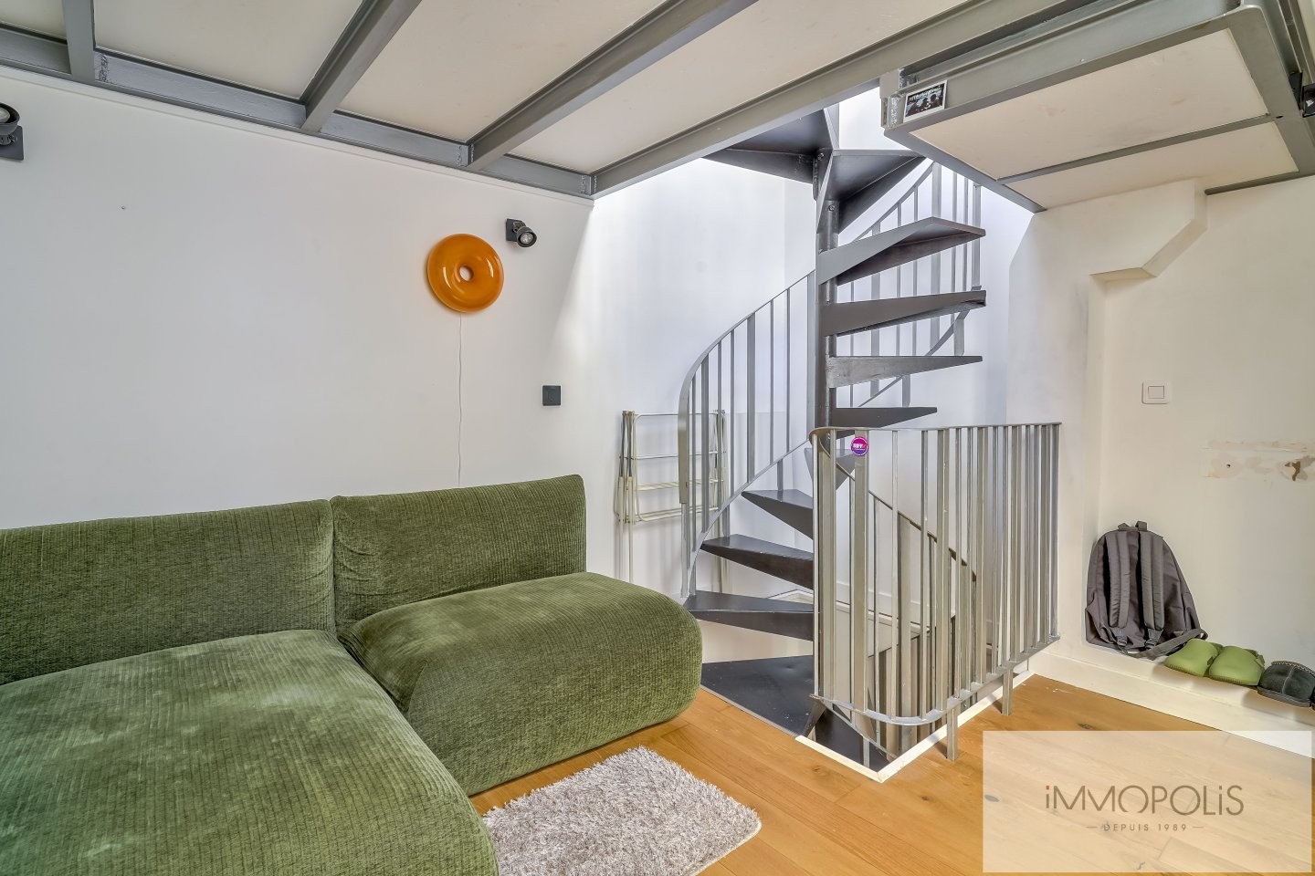 Au coeur des Abbesses véritable petite maison  ! 2