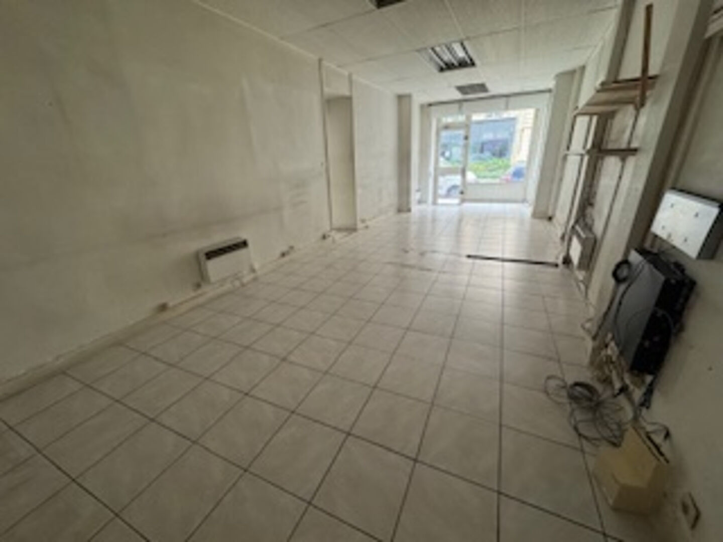 Local commercial Paris 1 pièce(s) 31 m2 1 Local commercial Paris 1 pièce(s) 31 m2 1