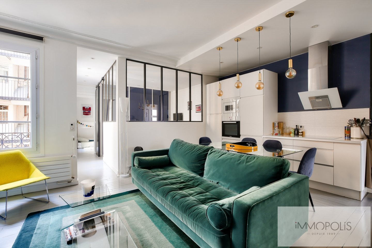 Avenue Junot Montmartre – Paris XVIII. 1 Avenue Junot Montmartre – Paris XVIII. 1