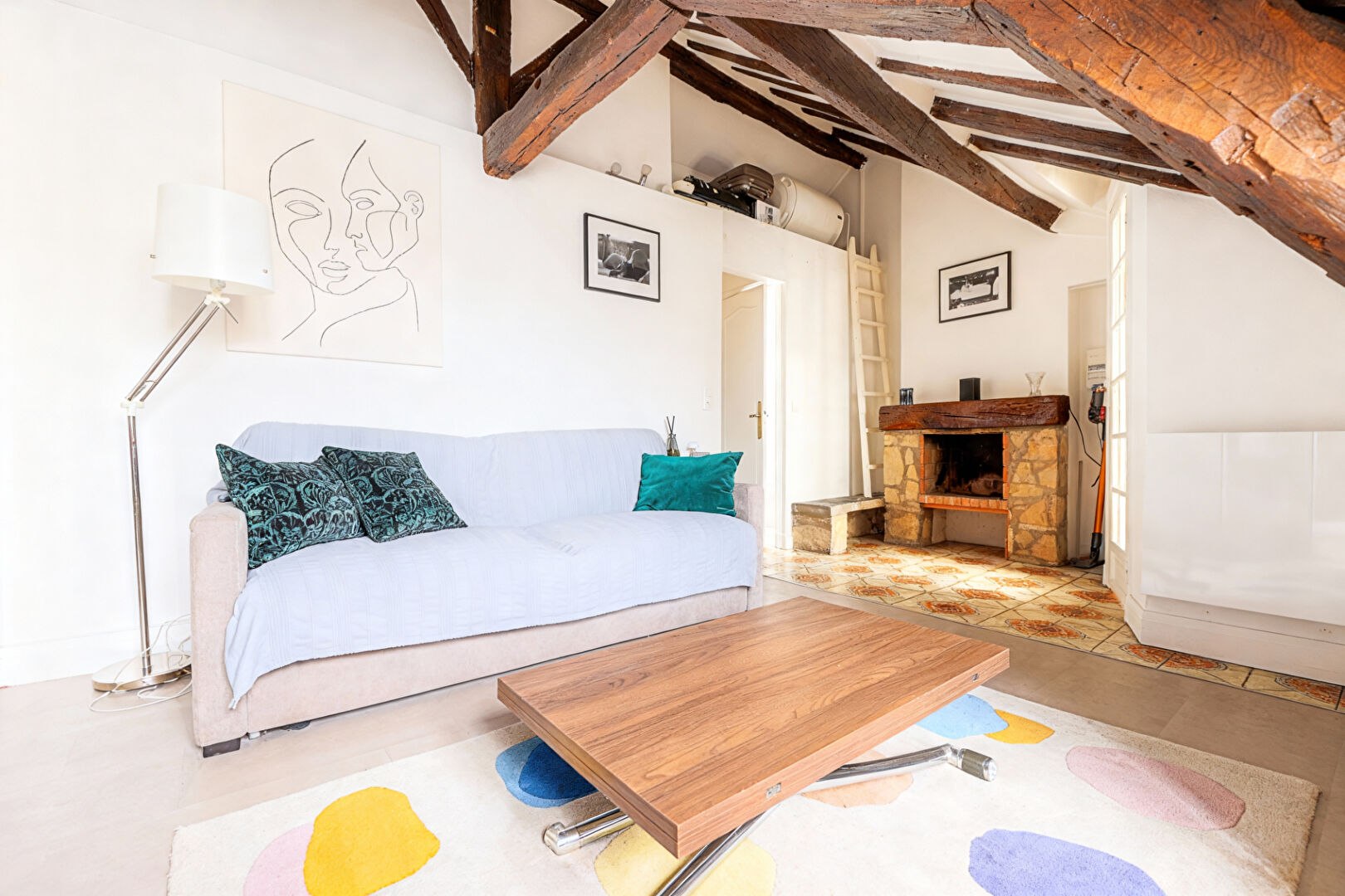 Rare opportunity in the heart of the Marais: Top floor studio with breathtaking views – excellent DPE D! To discover without delay! 4