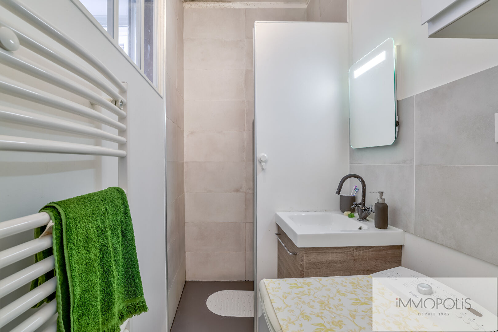 Charming renovated 2 room apartment sold rented in the heart of the 2nd arrondissements 7