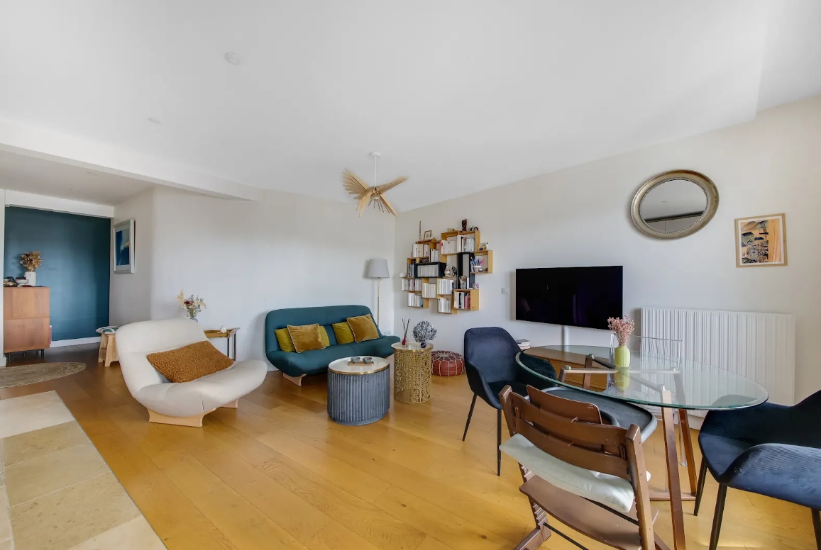 Magnificent 3 room apartment with Sacré-Coeur view 4