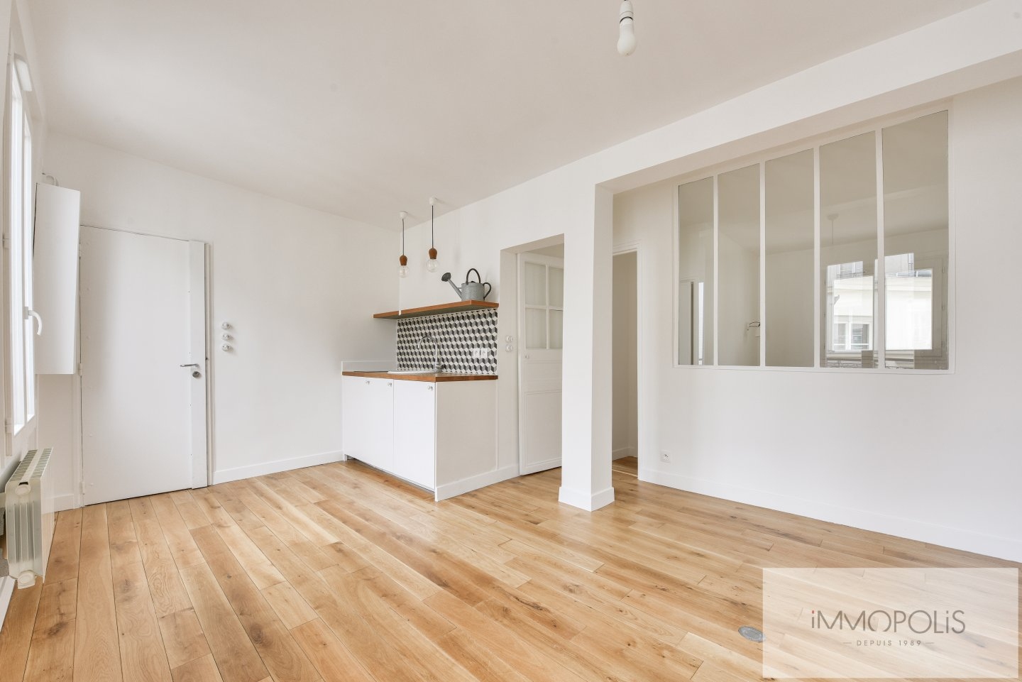 Exclusive to Montmartre Charming two-room apartment, completely renovated 4 Exclusive to Montmartre Charming two-room apartment, completely renovated 4