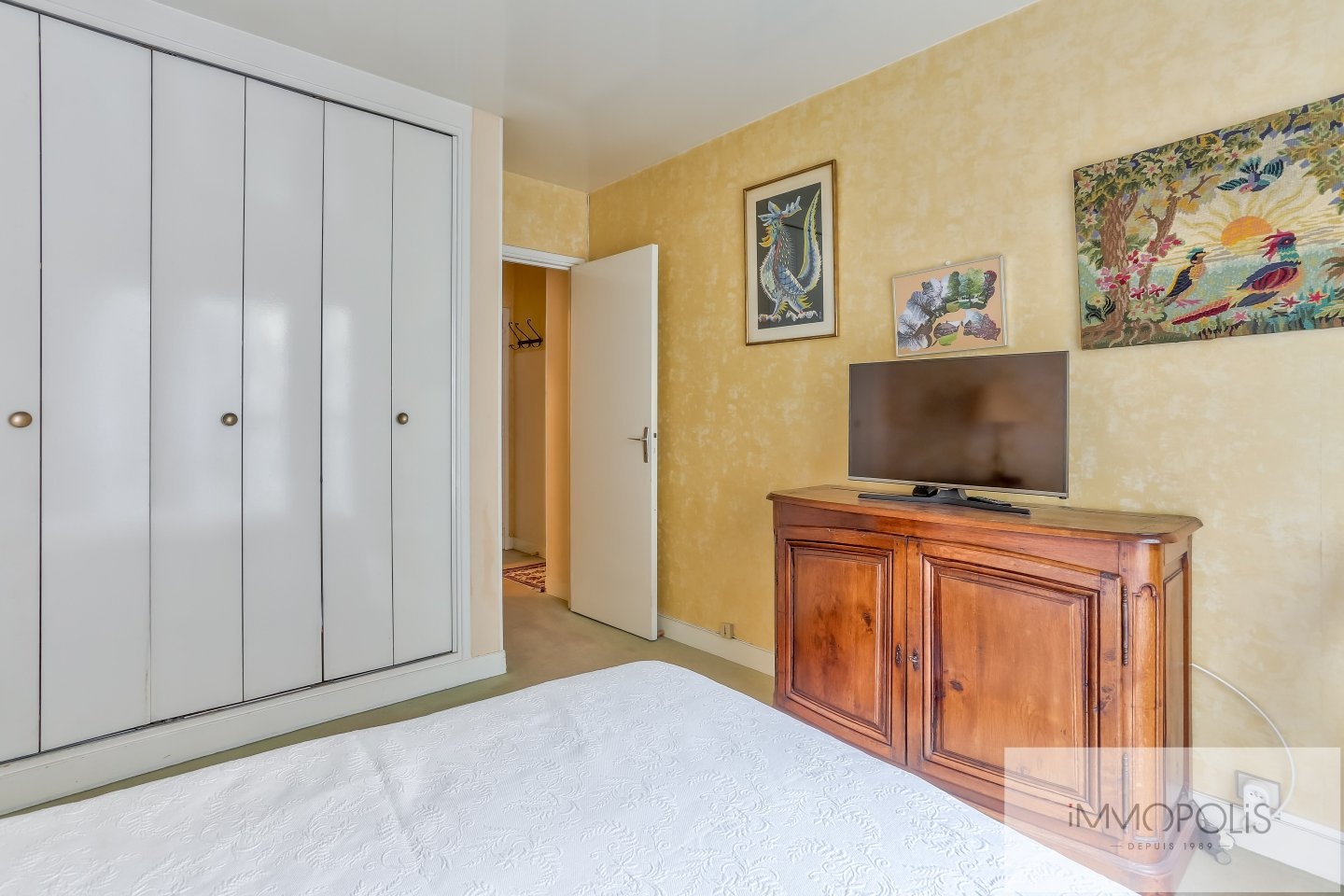 EXCLUSIVE, Town Hall Sector 3 P. of 70 m² Full sky…. 11