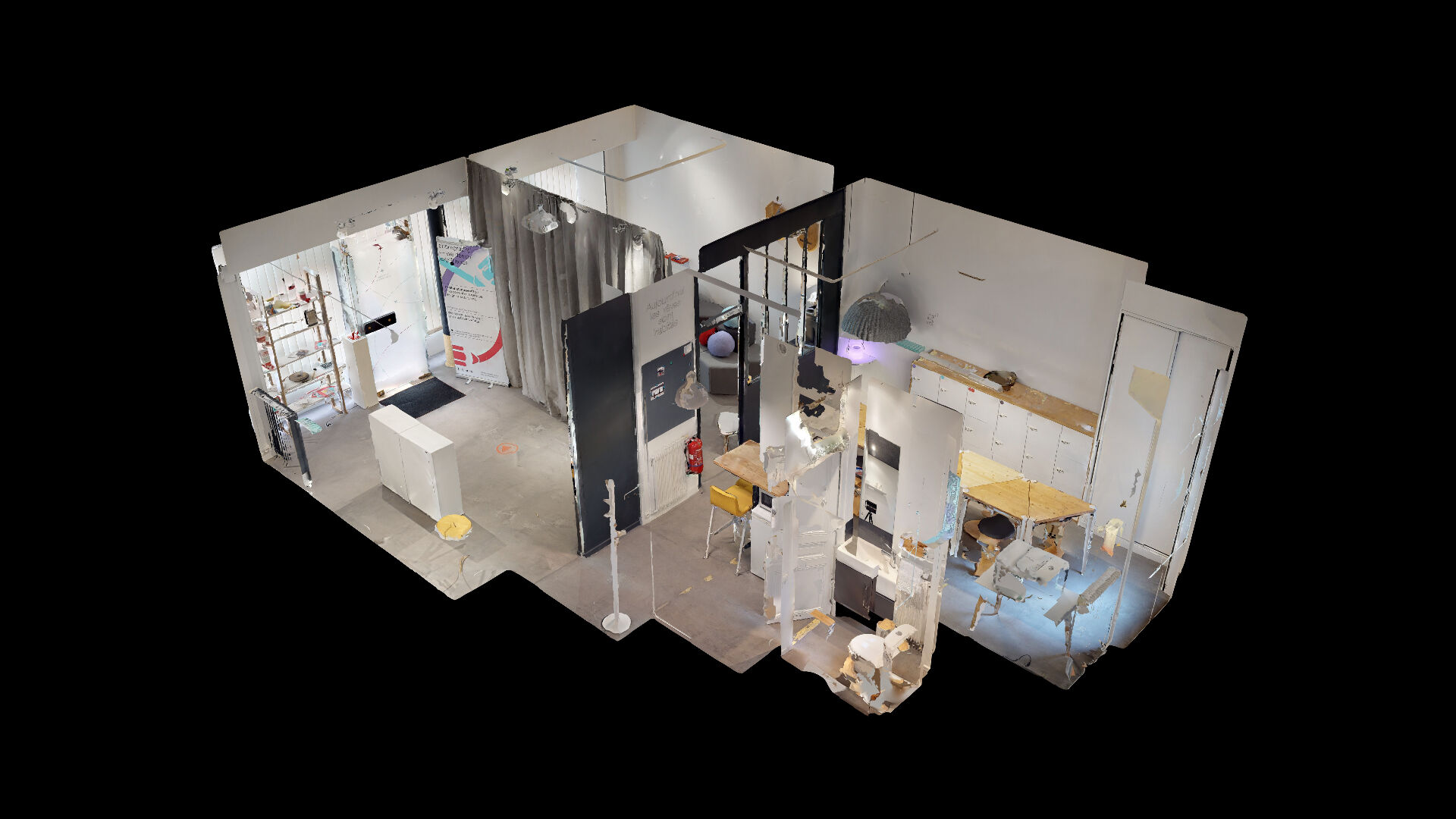 Shop / Showroom for rent – rue Lamarck – Sought after location in Montmartre 7