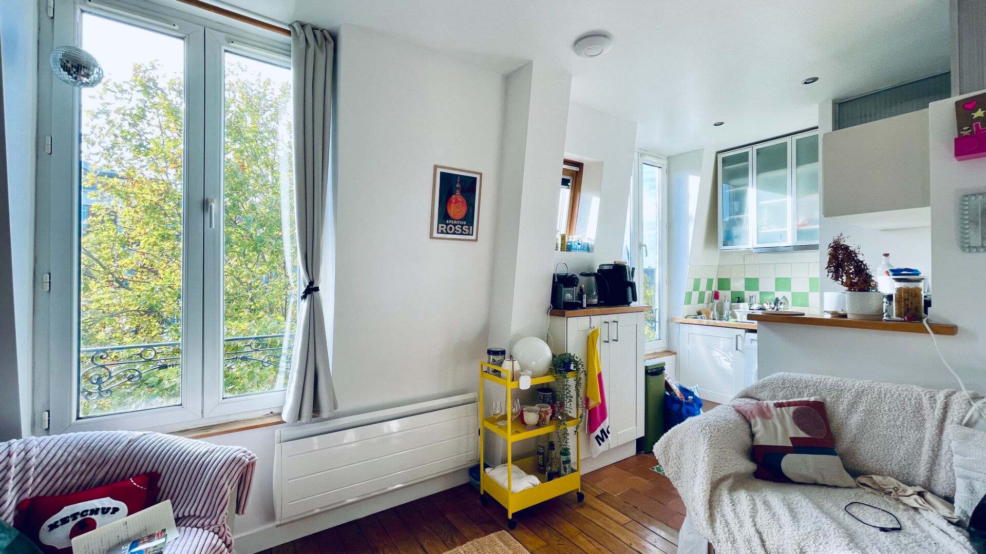 Dernier étage lumineux sans vis-à-vis : 2 pièces près de la Coulée verte, Paris 18e 3