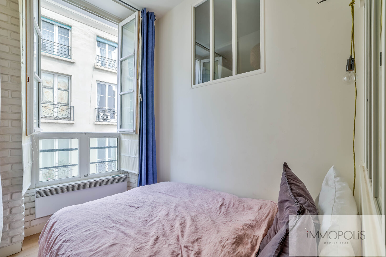 Charming renovated 2 room apartment sold rented in the heart of the 2nd arrondissements 6
