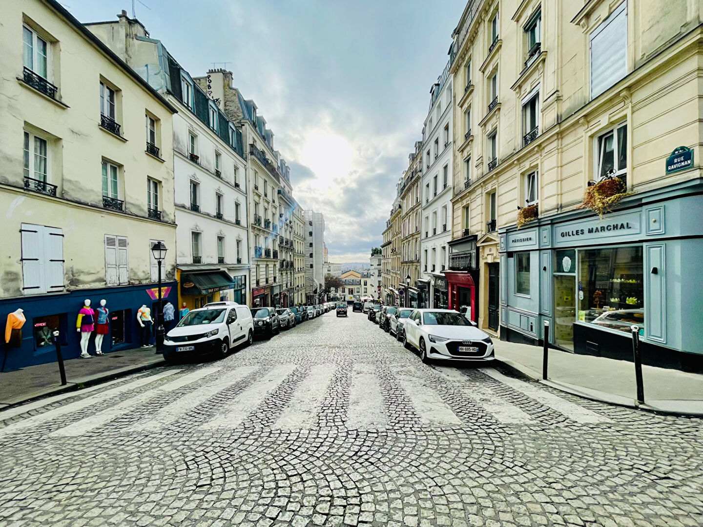 Studio in the heart of Montmartre – Place du Bateau Lavoir – DPE C 11