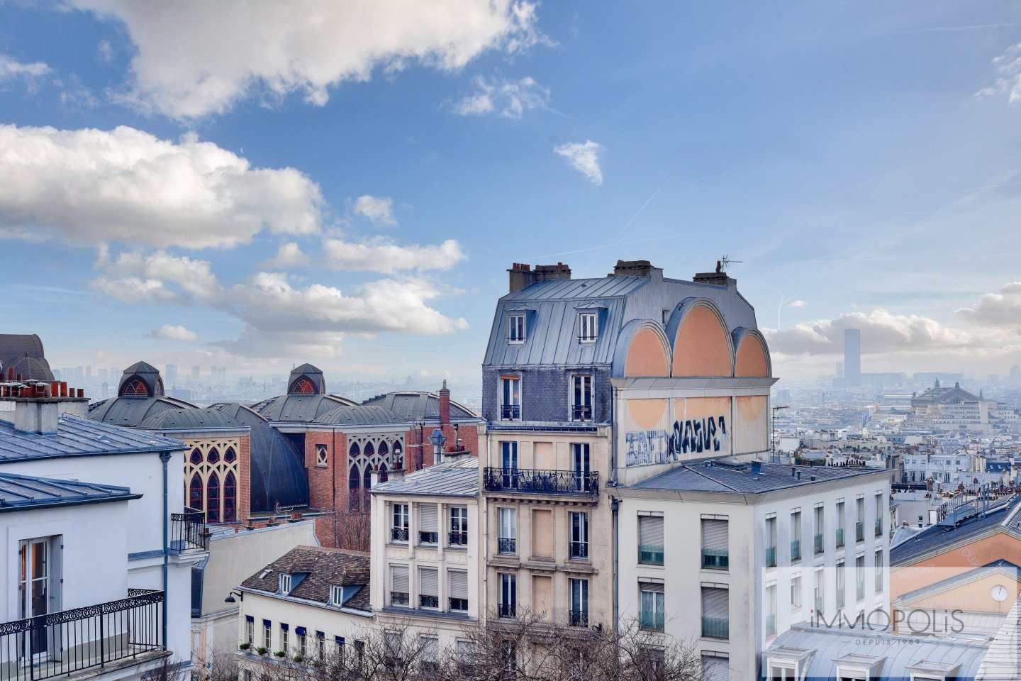 Exclusive to Montmartre Charming two-room apartment, completely renovated. 2