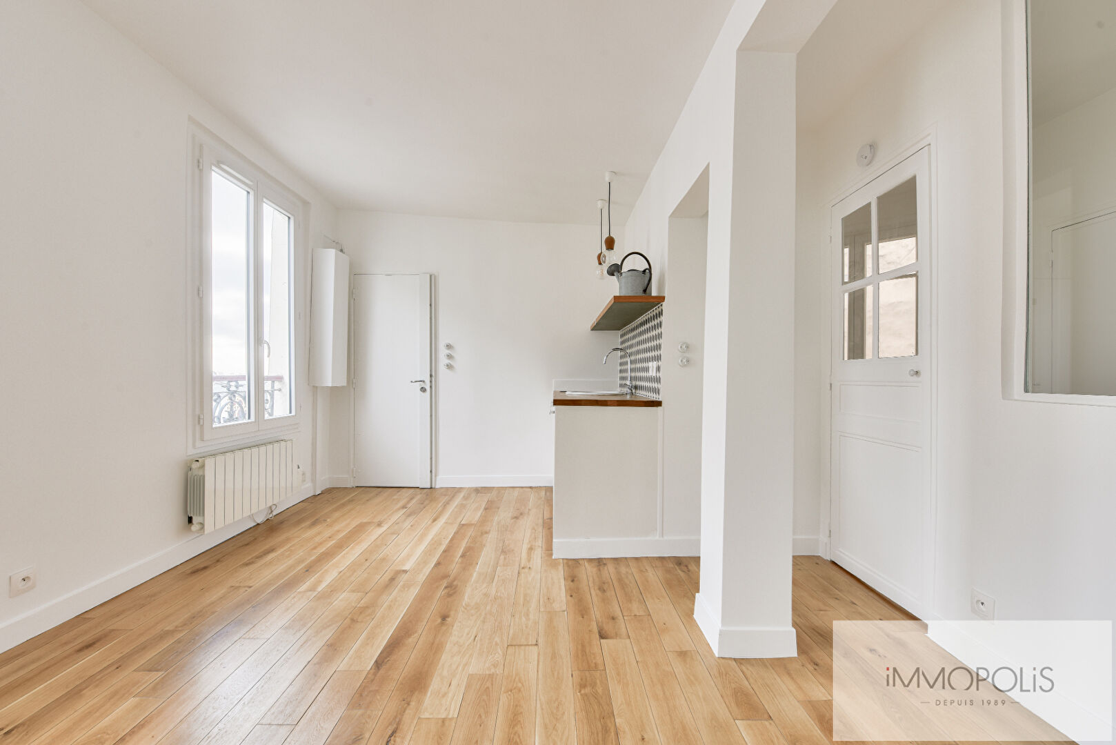 Exclusive to Montmartre Charming two-room apartment, completely renovated. 6