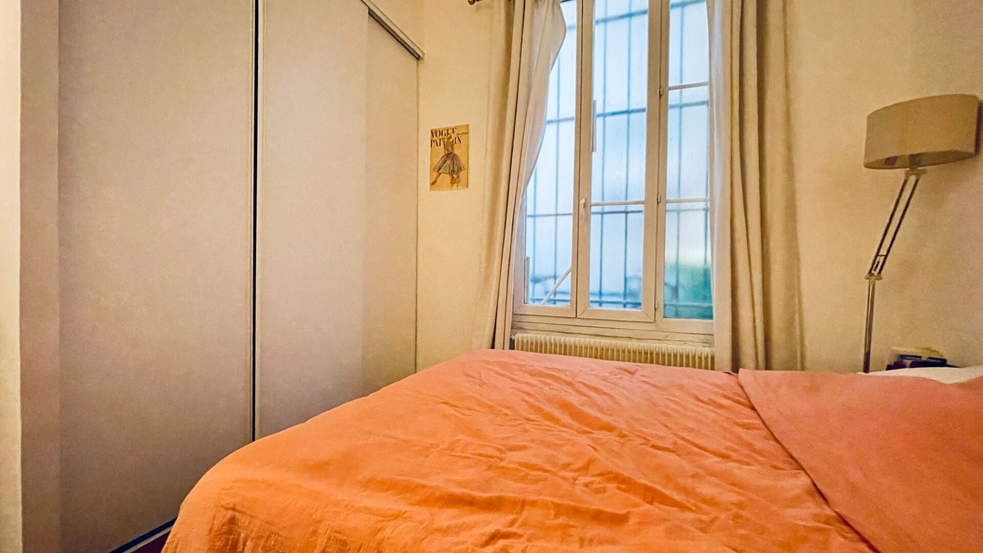 Paris 9th, So-Pi, rue Pierre Fontaine: pleasant 3-room apartment of 56.04 m2 Carrez in a beautiful old building 9
