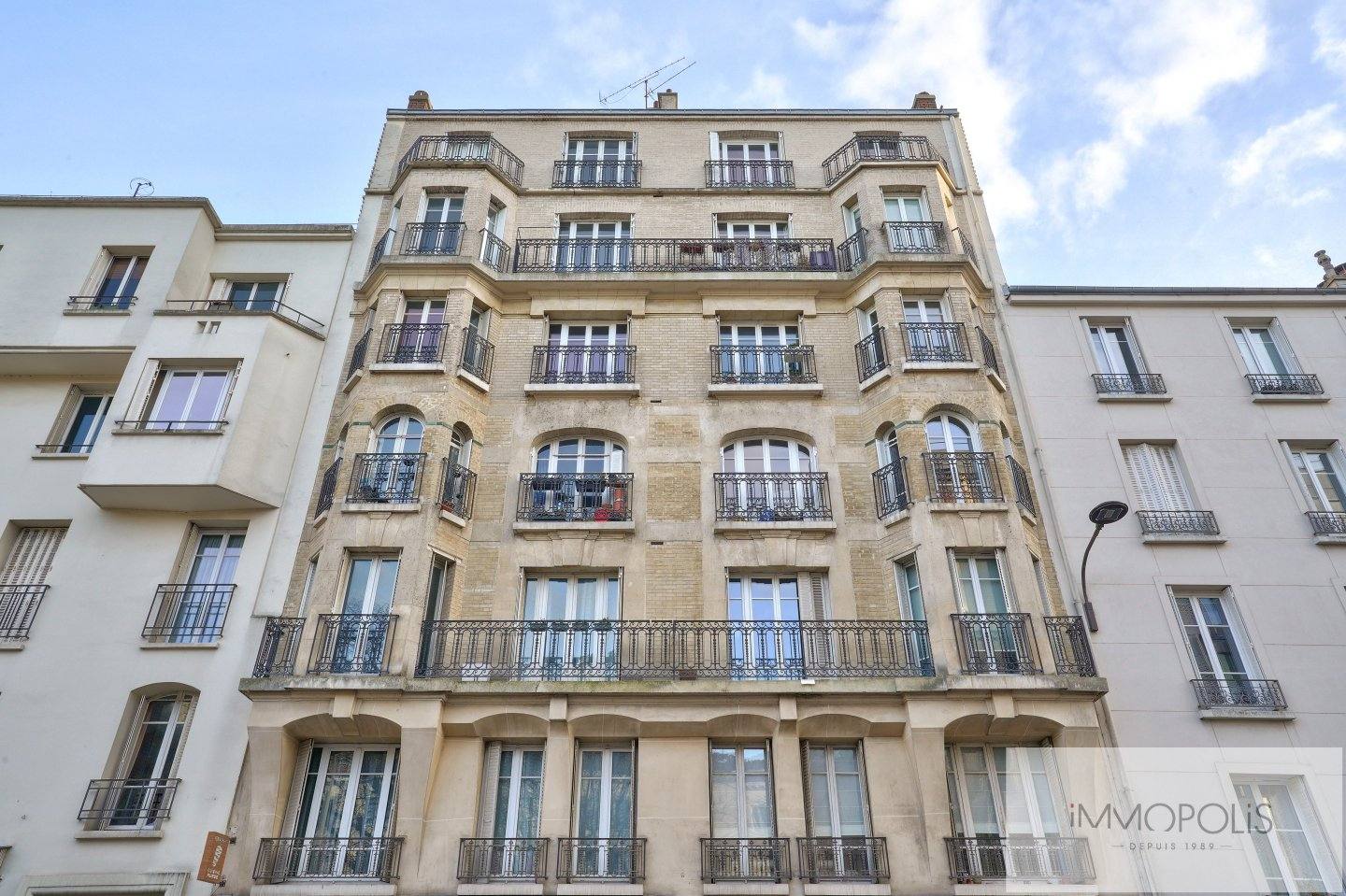 Superb 2 room apartment Ménilmontant/Sorbier Balcony open view 9