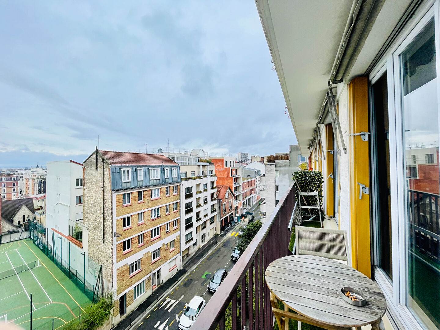 Élégant 2 pièces avec balcon filant et vue dégagée – Paris 20e quartier Saint Fargeau 2 Élégant 2 pièces avec balcon filant et vue dégagée – Paris 20e quartier Saint Fargeau 2