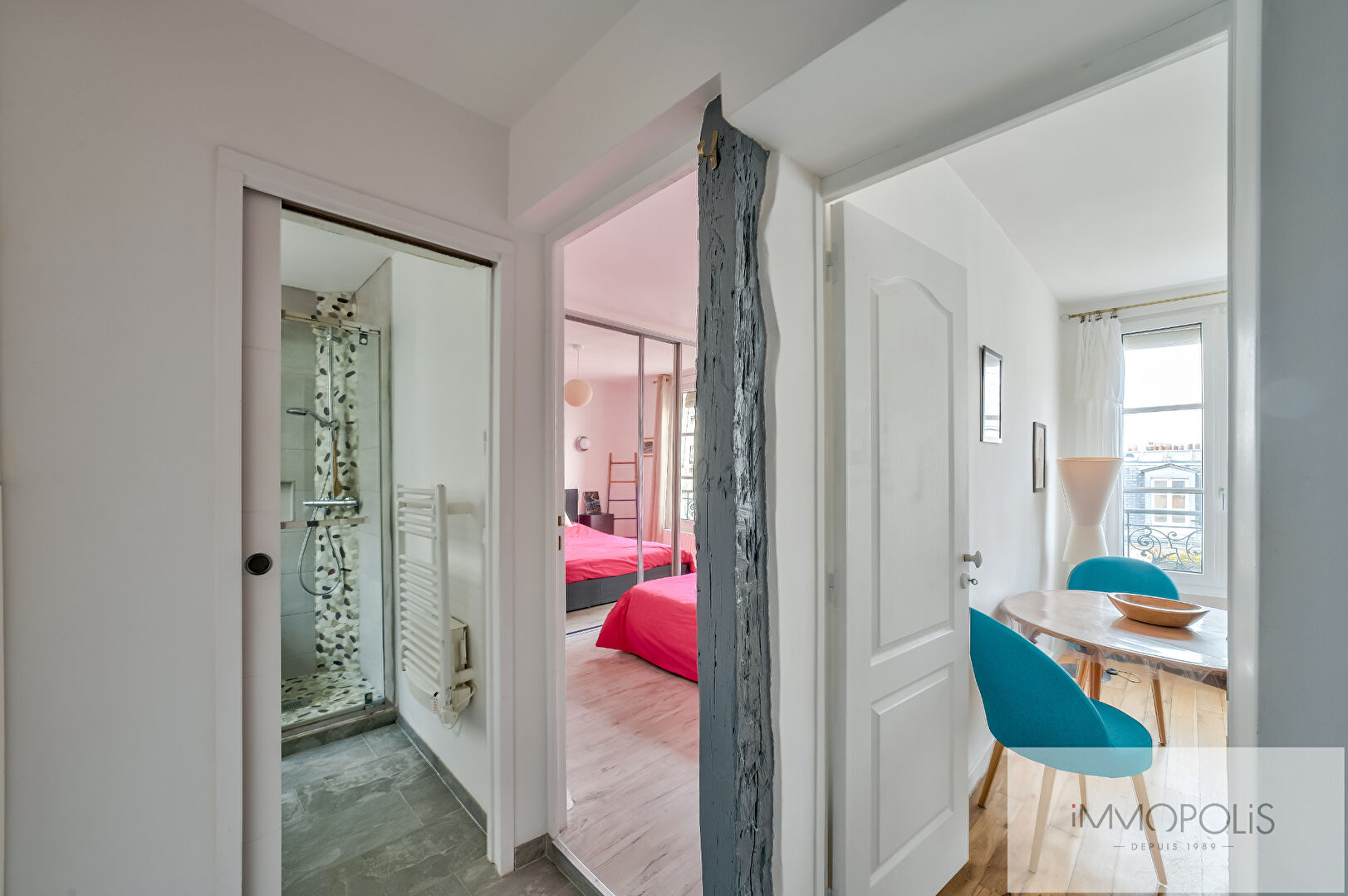 Top floor with elevator, open view and old-world charm: Abbesses, Montmartre 12 Top floor with elevator, open view and old-world charm: Abbesses, Montmartre 12