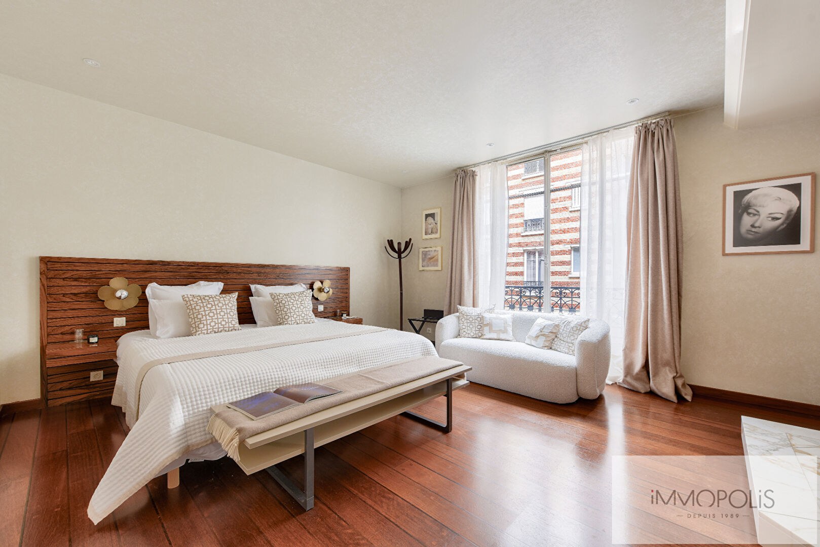 EXCEPTIONAL APARTMENT VIEW EIFFEL TOWER AND LES INVALIDES 9