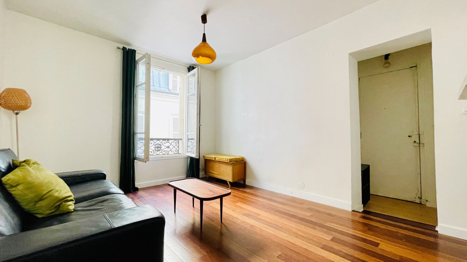 Beau 2 pièces clair et calme, situé rue Berthe à Montmartre : adresse recherchée 9