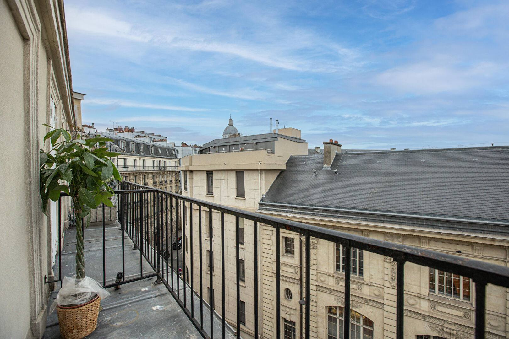 Studio dernier étage avec balcon. 1 Studio dernier étage avec balcon. 1