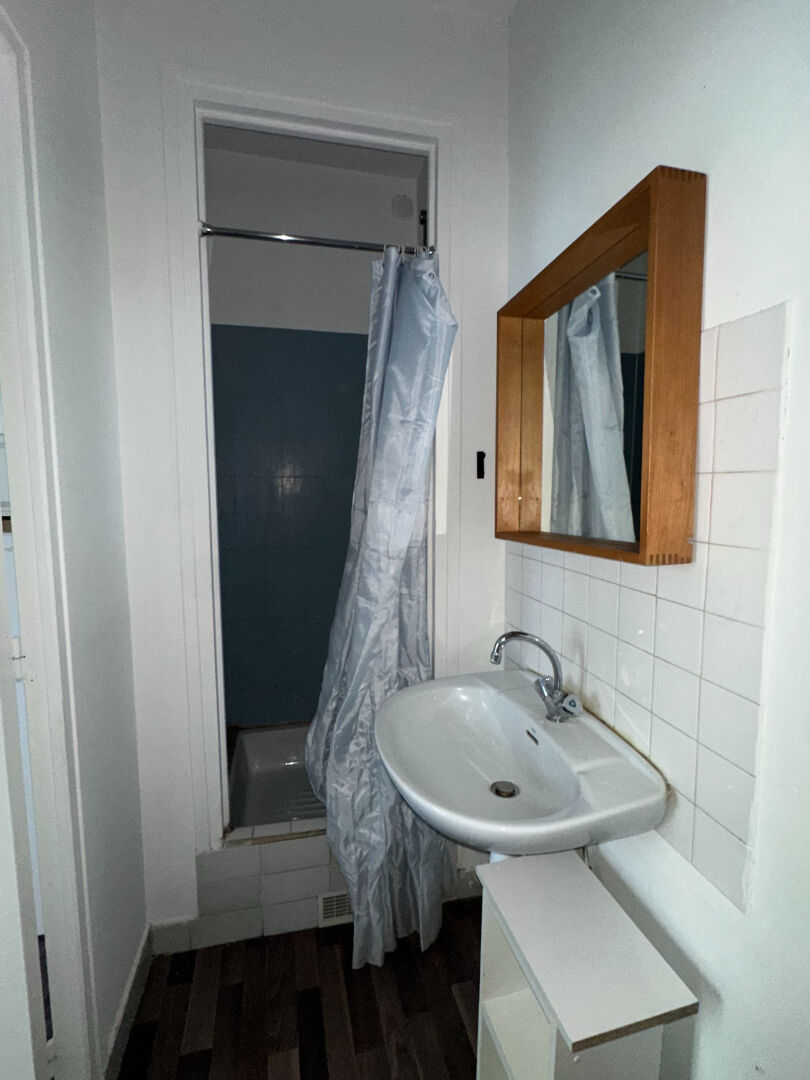 Functional and modular studio? ideally located rue BACHELET 5